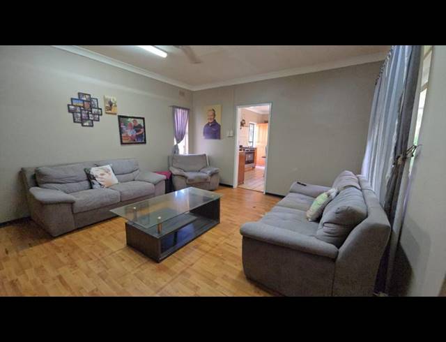 4 BEDROOM HOUSE FOR SALE IN DORANDIA